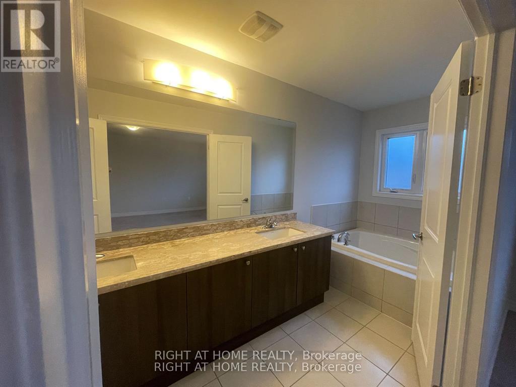 2051 Dale Road, Innisfil (Alcona), Ontario  L9S 0J8 - Photo 13 - N12370147