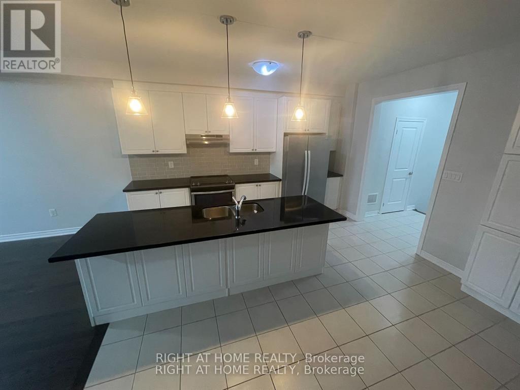 2051 Dale Road, Innisfil (Alcona), Ontario  L9S 0J8 - Photo 5 - N12370147