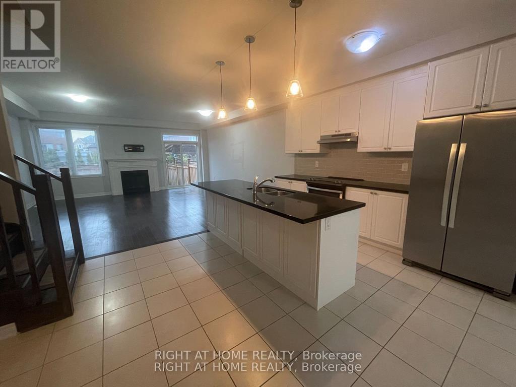 2051 Dale Road, Innisfil (Alcona), Ontario  L9S 0J8 - Photo 7 - N12370147