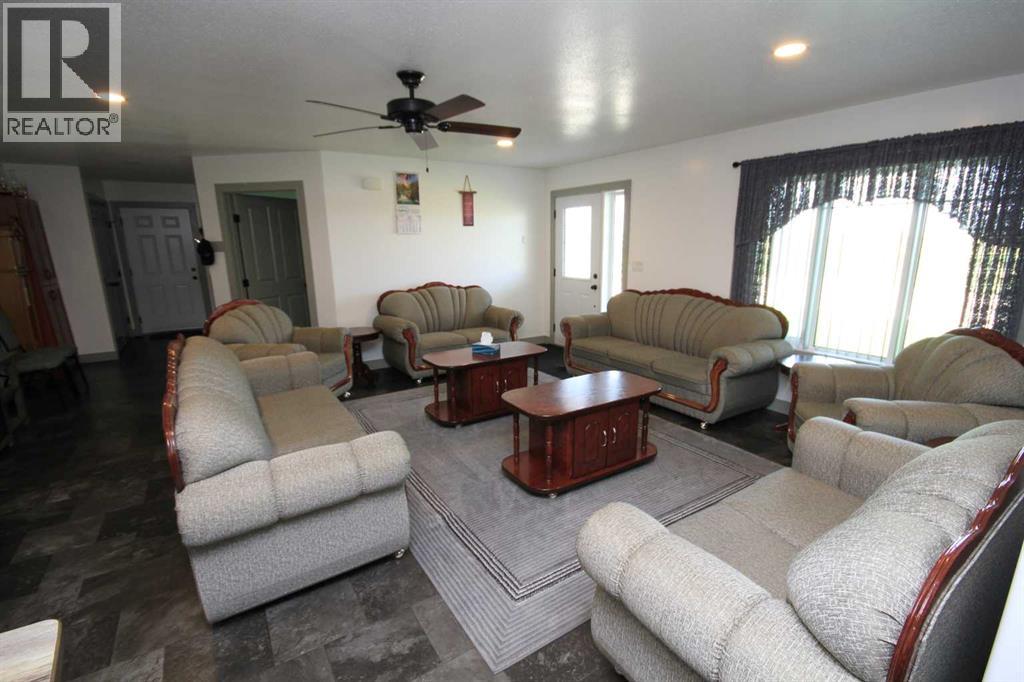 212 3 Street N, Grassy Lake, Alberta  T0K 0Z0 - Photo 5 - A2245248