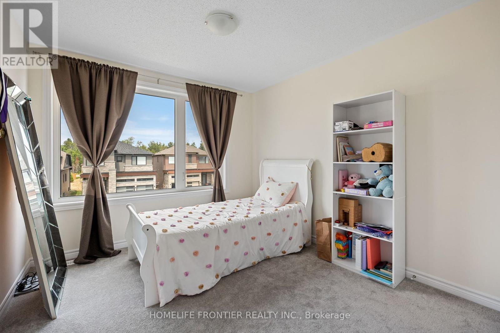 33 Simona Avenue, Wasaga Beach, Ontario  L9Z 0L5 - Photo 19 - S12370139