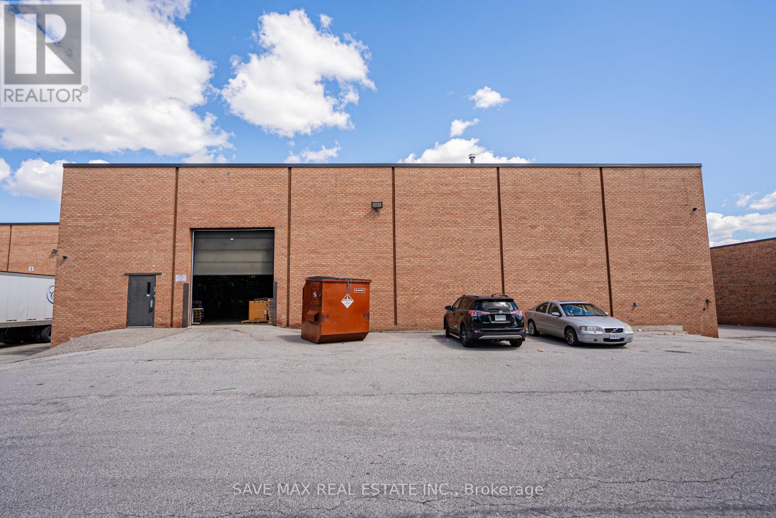 6320 Kestrel Road, Mississauga, Ontario  L5T 1Z3 - Photo 9 - W12369137