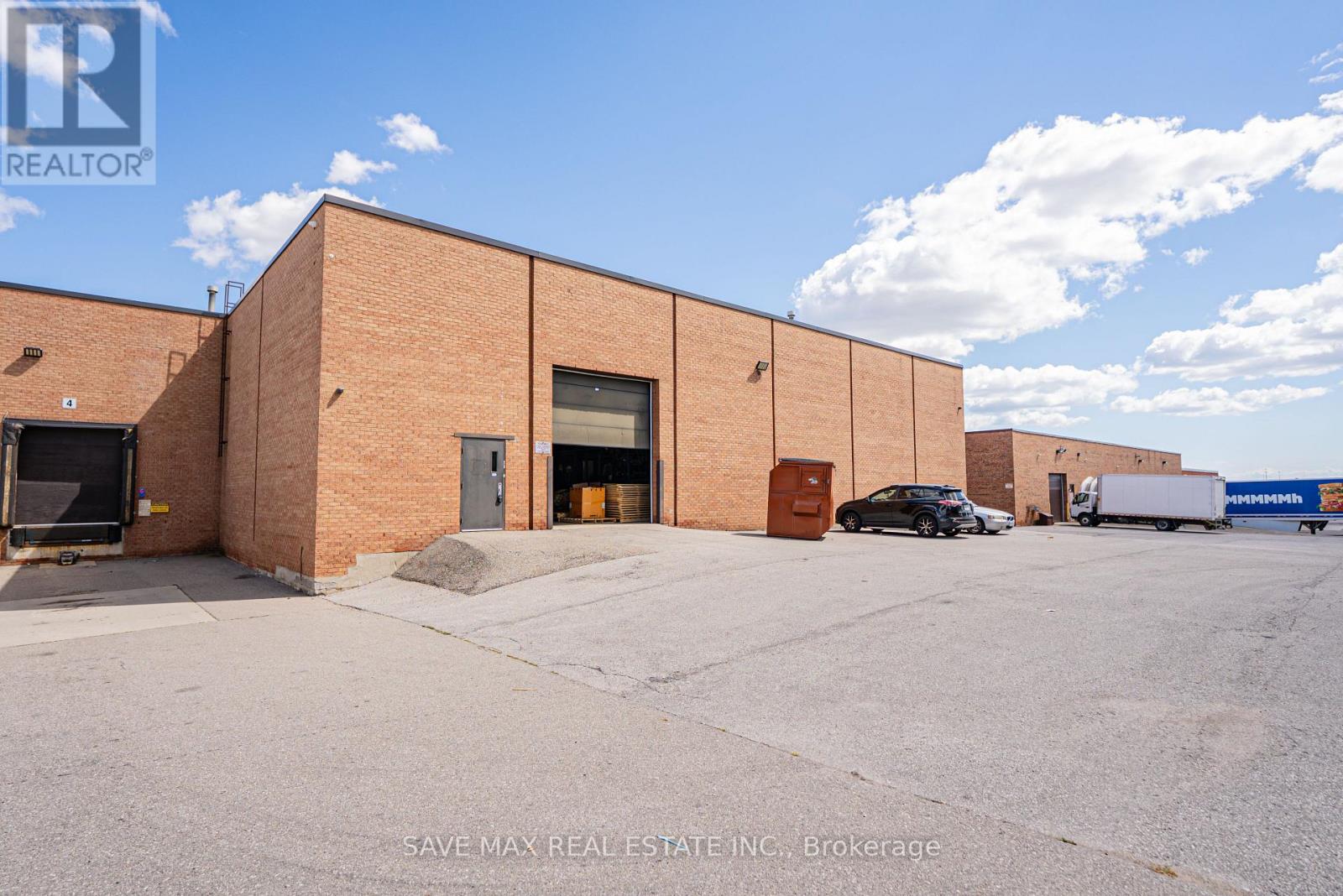 6320 Kestrel Road, Mississauga, Ontario  L5T 1Z3 - Photo 10 - W12369137