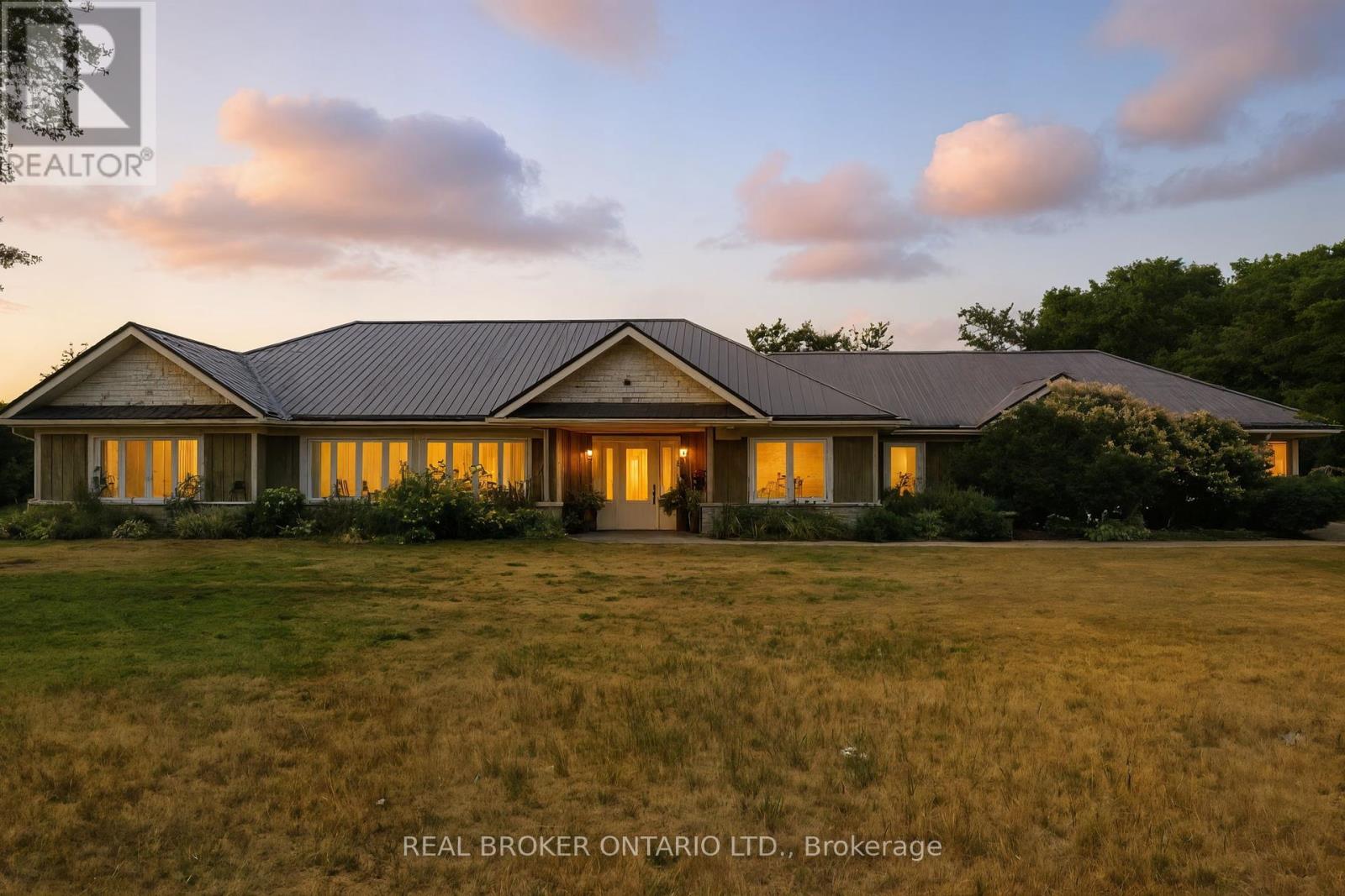 Property at 39 CAMBRIDGE COURT image 1