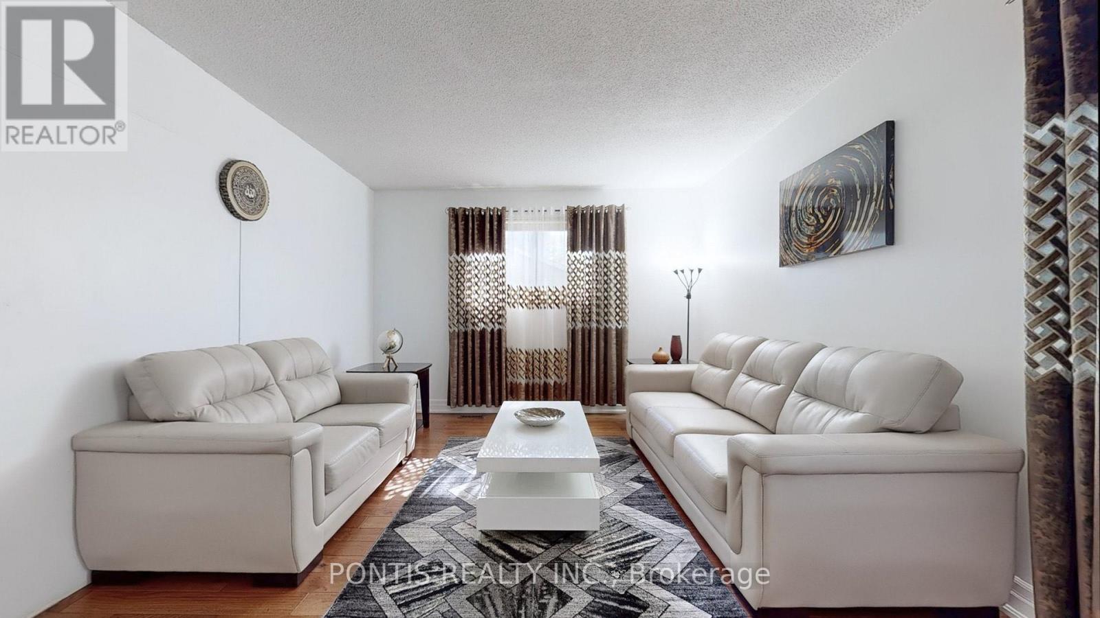 3014 Oka Road, Mississauga, Ontario  L5N 3A5 - Photo 5 - W12370104