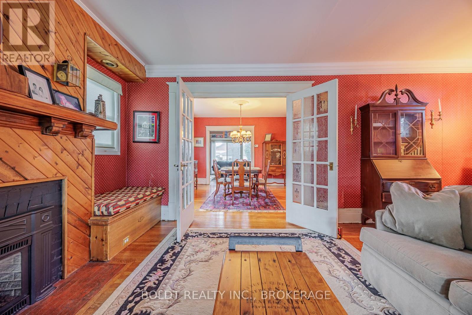 61 Welland Street S, Thorold (Thorold Downtown), Ontario  L2V 2B7 - Photo 10 - X12370169