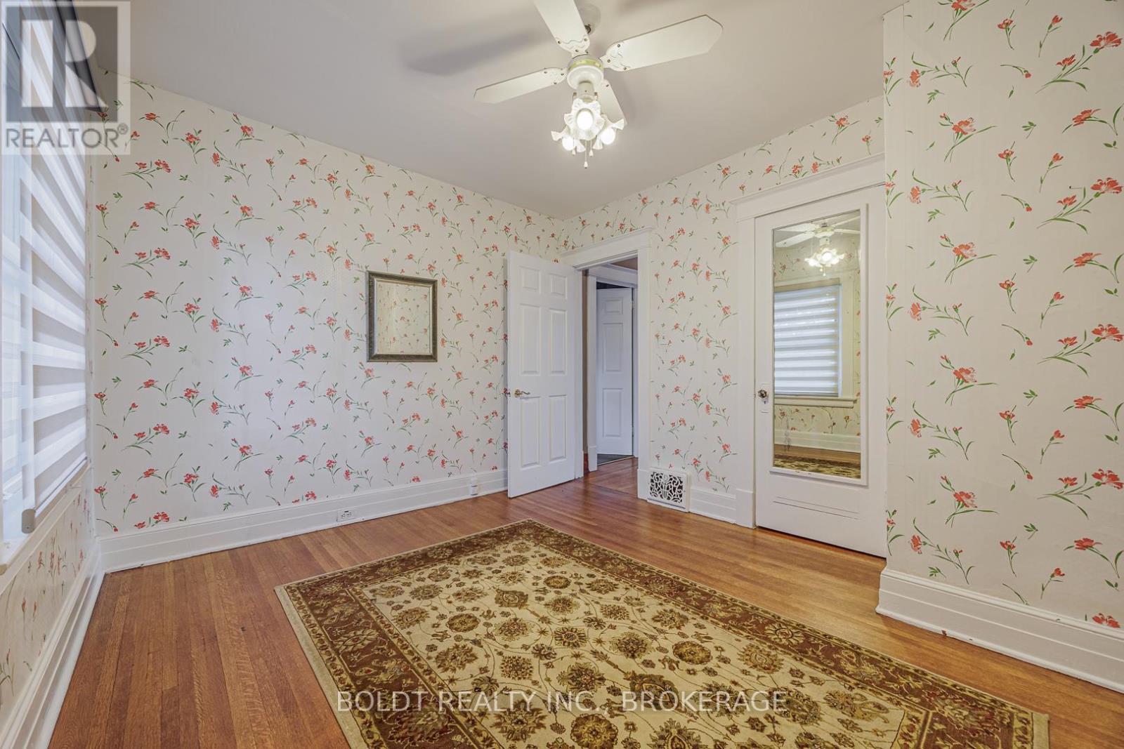 61 Welland Street S, Thorold (Thorold Downtown), Ontario  L2V 2B7 - Photo 20 - X12370169