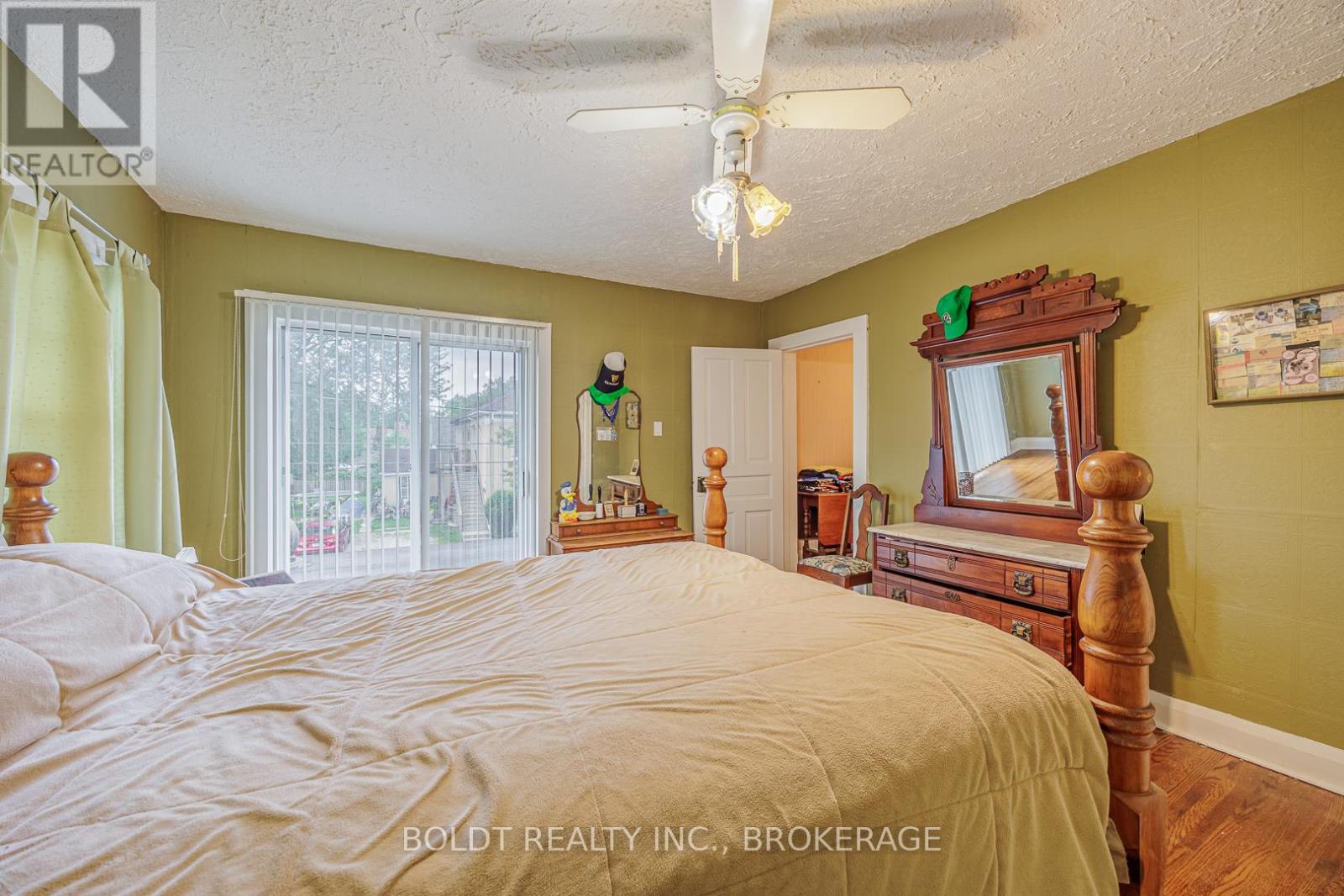 61 Welland Street S, Thorold (Thorold Downtown), Ontario  L2V 2B7 - Photo 25 - X12370169