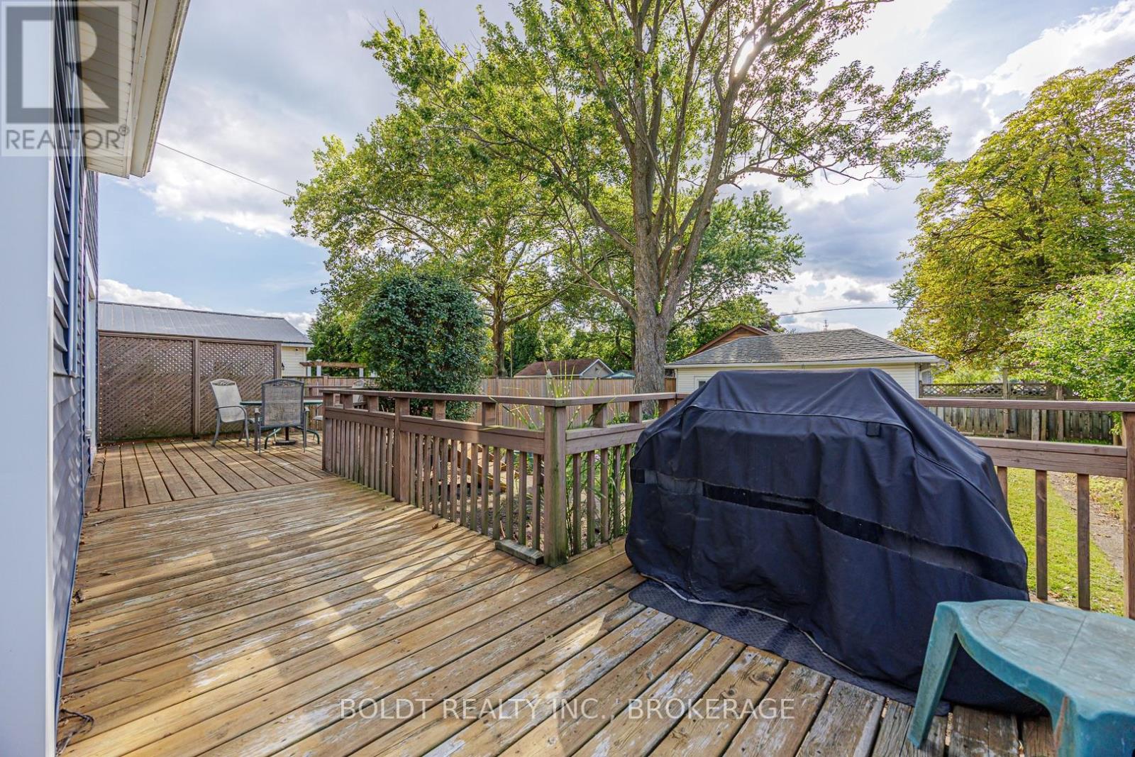 61 Welland Street S, Thorold (Thorold Downtown), Ontario  L2V 2B7 - Photo 27 - X12370169