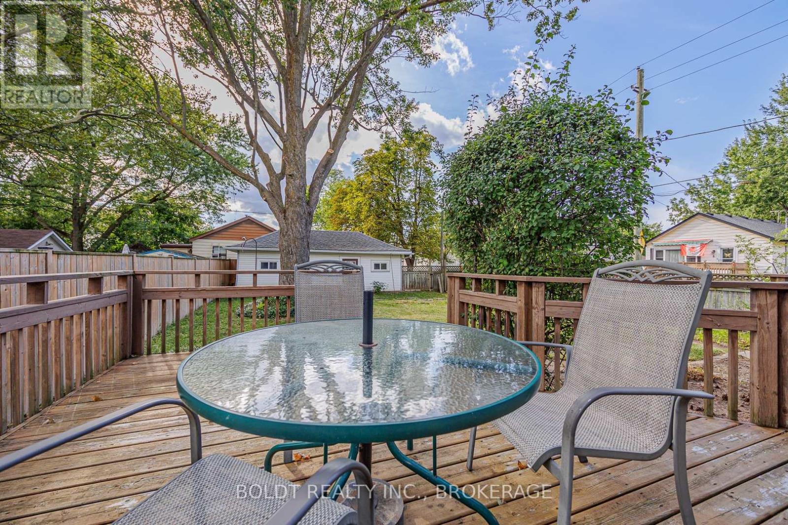 61 Welland Street S, Thorold (Thorold Downtown), Ontario  L2V 2B7 - Photo 28 - X12370169