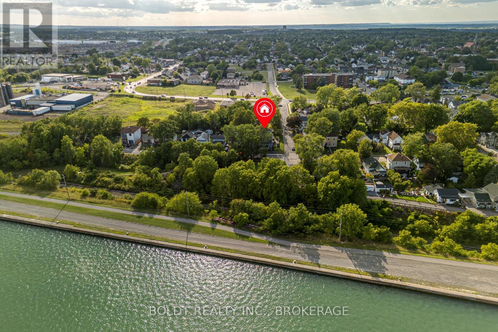 61 Welland Street S, Thorold (Thorold Downtown), Ontario  L2V 2B7 - Photo 36 - X12370169