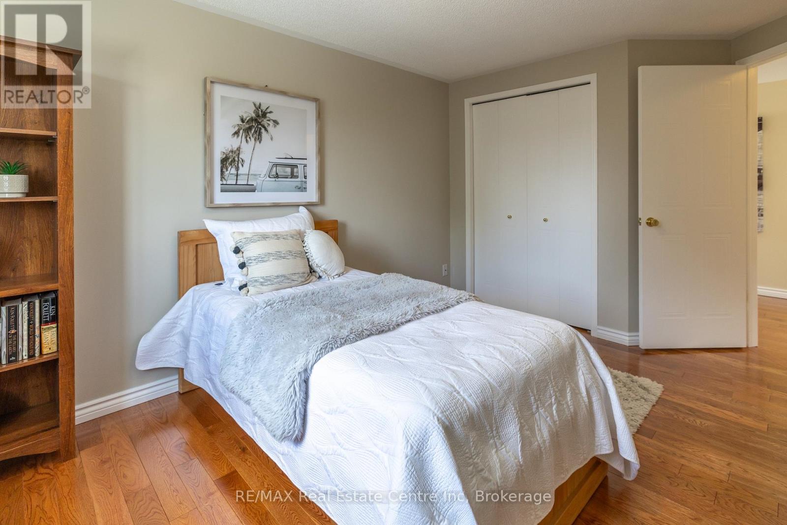 31 Bushmills Crescent, Guelph, Ontario N1K 1T6 - Photo 25 - X12370208