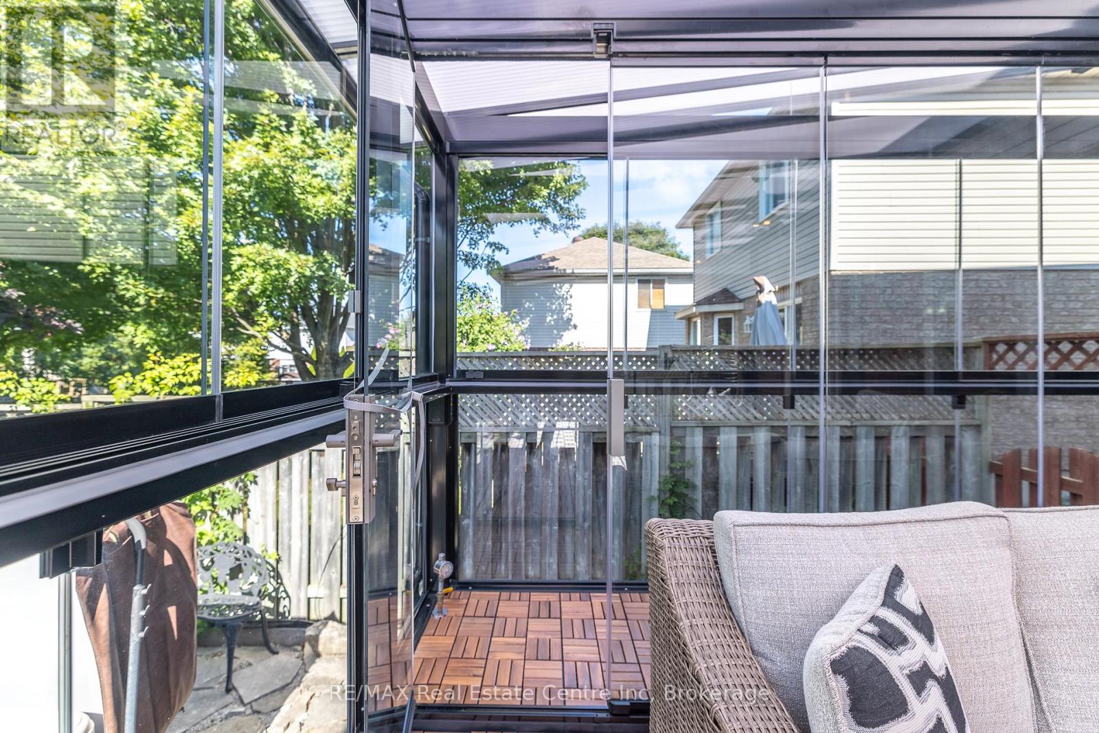 31 Bushmills Crescent, Guelph, Ontario N1K 1T6 - Photo 37 - X12370208