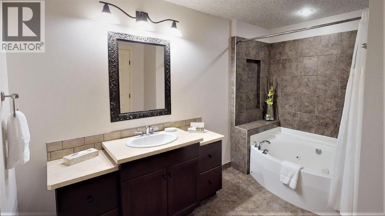 500 Bighorn Boulevard Unit# 523 B, Radium Hot Springs, British Columbia  V0A 1M0 - Photo 25 - 10339142