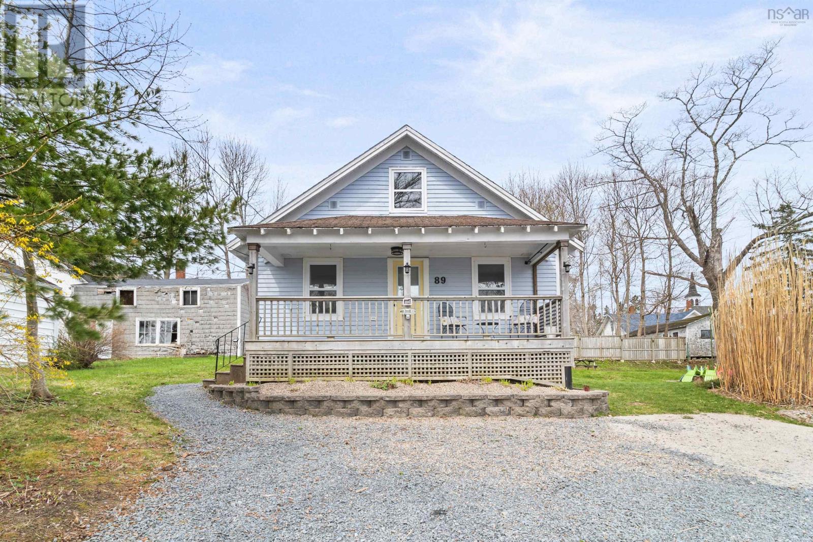 89&93 Queen Street, Chester, Nova Scotia  B0J 1J0 - Photo 3 - 202510386