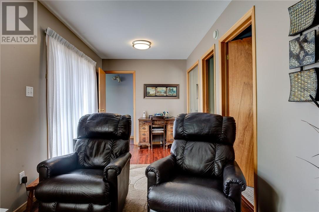 938 Lynwood, Sudbury, Ontario  P3A 3N4 - Photo 10 - 2124375