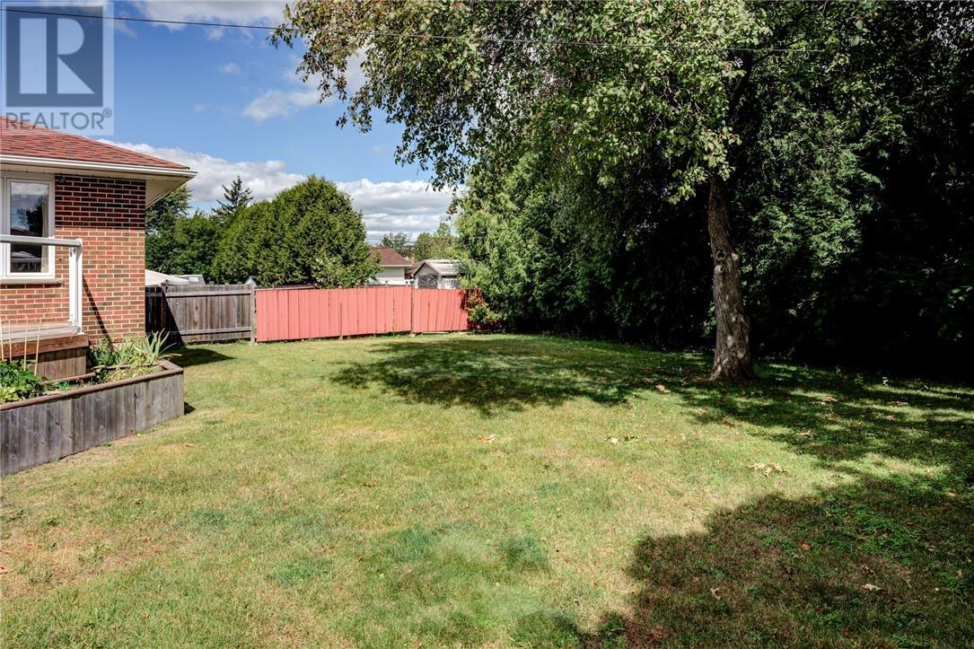 938 Lynwood, Sudbury, Ontario  P3A 3N4 - Photo 29 - 2124375