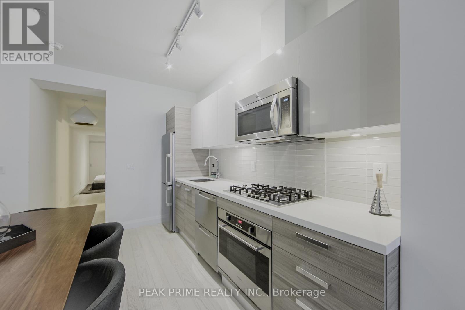 501 - 224 King Street W, Toronto, Ontario  M5V 1H8 - Photo 8 - C12370189