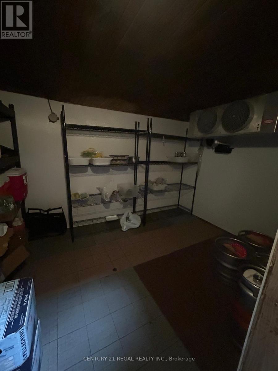 869 Dundas Street W, Toronto, Ontario  M6J 1V6 - Photo 15 - C12370249