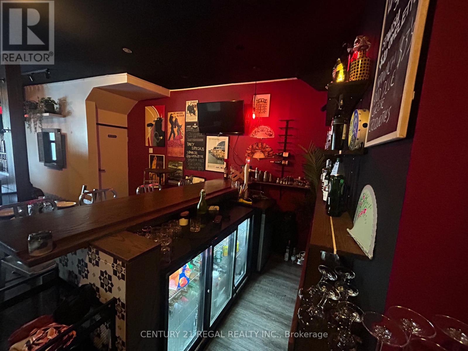 869 Dundas Street W, Toronto, Ontario  M6J 1V6 - Photo 7 - C12370249