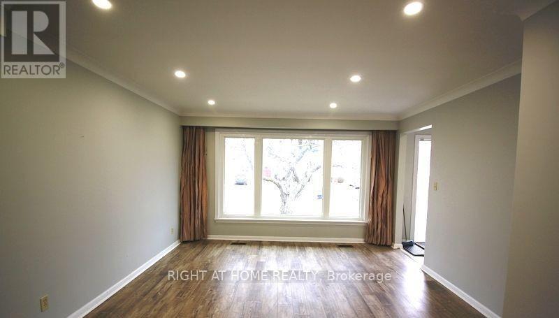 Main - 28 Reno Drive, Toronto, Ontario  M3B 0A7 - Photo 3 - E12370245