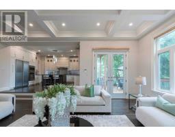 25 Dresden Road, Toronto (Clanton Park), Ca