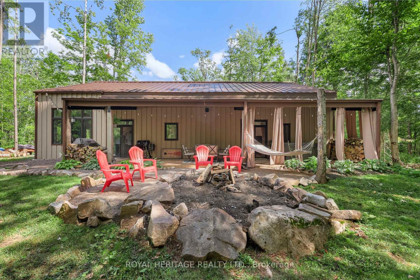 23 King Street, Kawartha Lakes, Ontario  K0M 2L0 - Photo 11 - X12370276