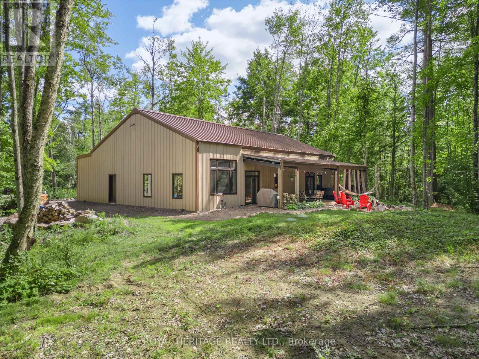 23 King Street, Kawartha Lakes, Ontario  K0M 2L0 - Photo 5 - X12370276