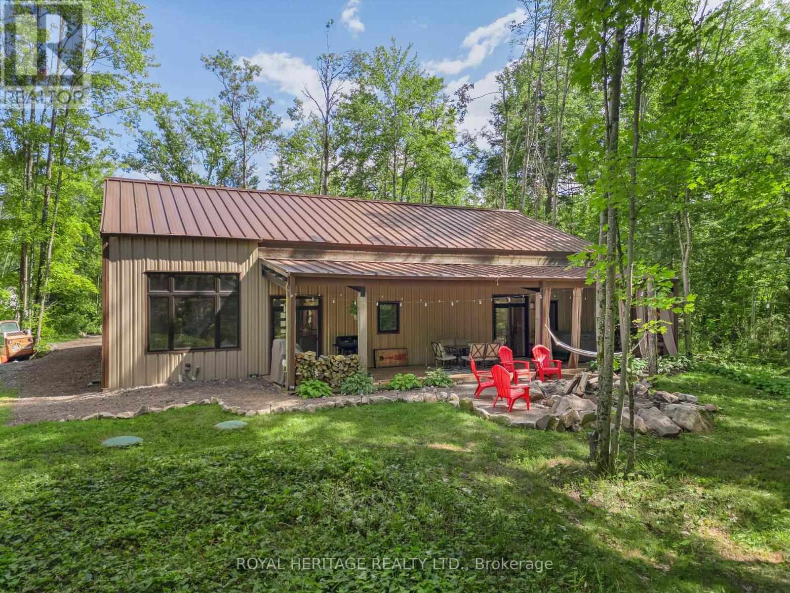 23 King Street, Kawartha Lakes, Ontario  K0M 2L0 - Photo 8 - X12370276