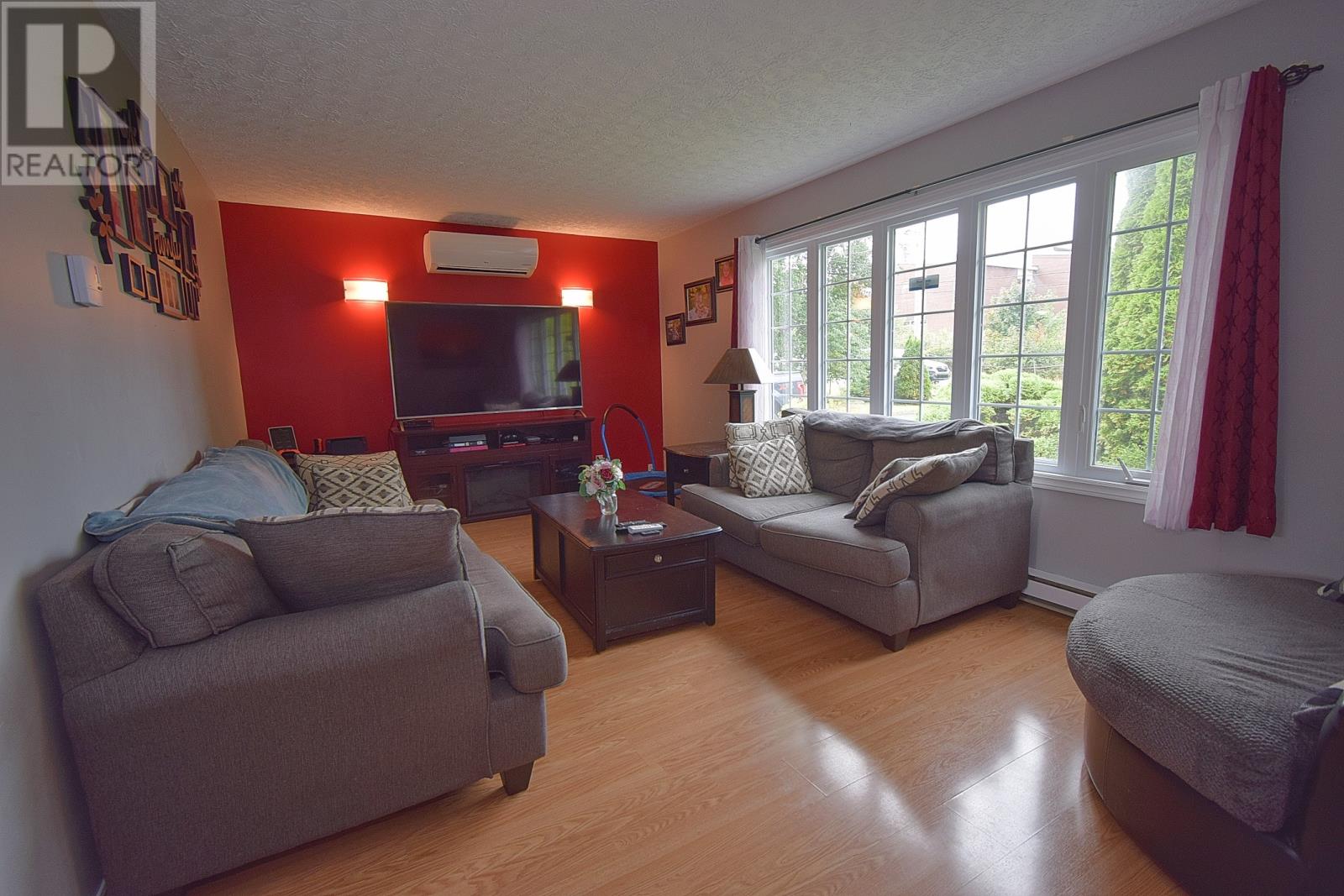 25 Roberts Road S, Conception Bay South, Newfoundland & Labrador  A1X 6K9 - Photo 4 - 1289817