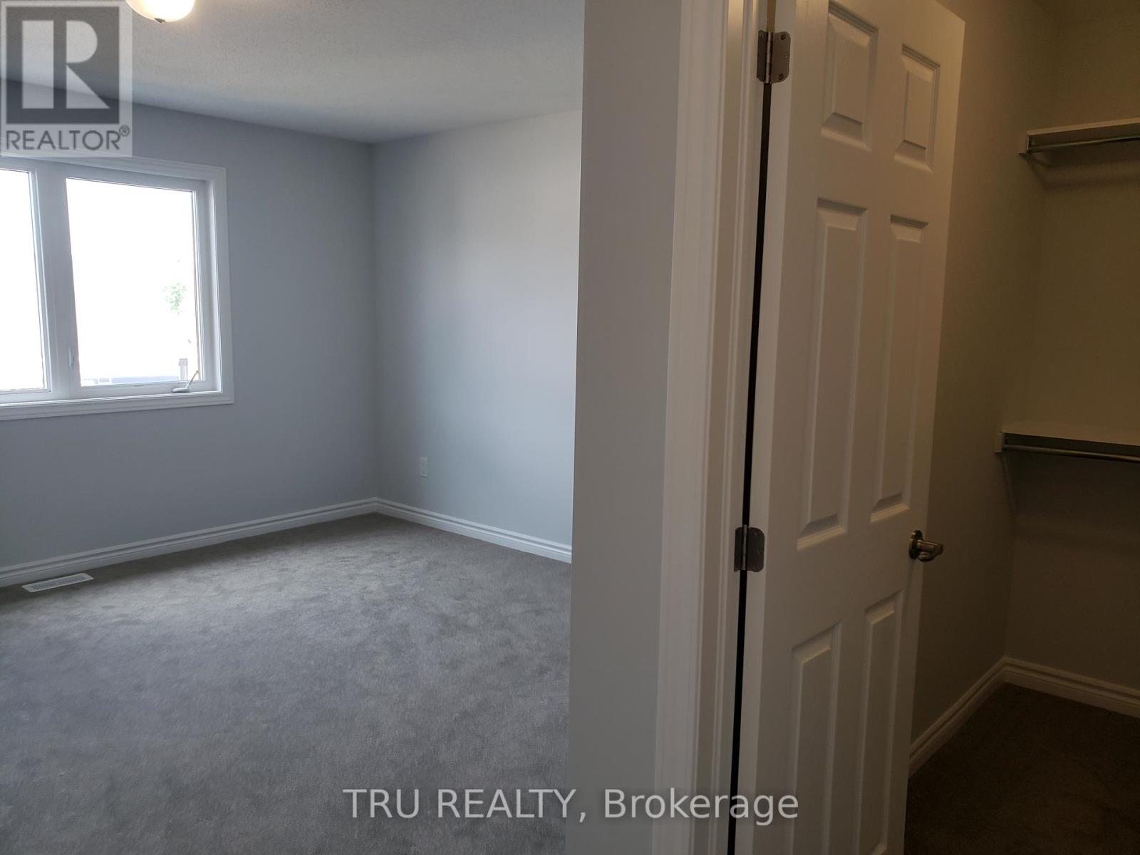 151 Pictou Crescent, Ottawa, Ontario  K2V 0R7 - Photo 11 - X12370284