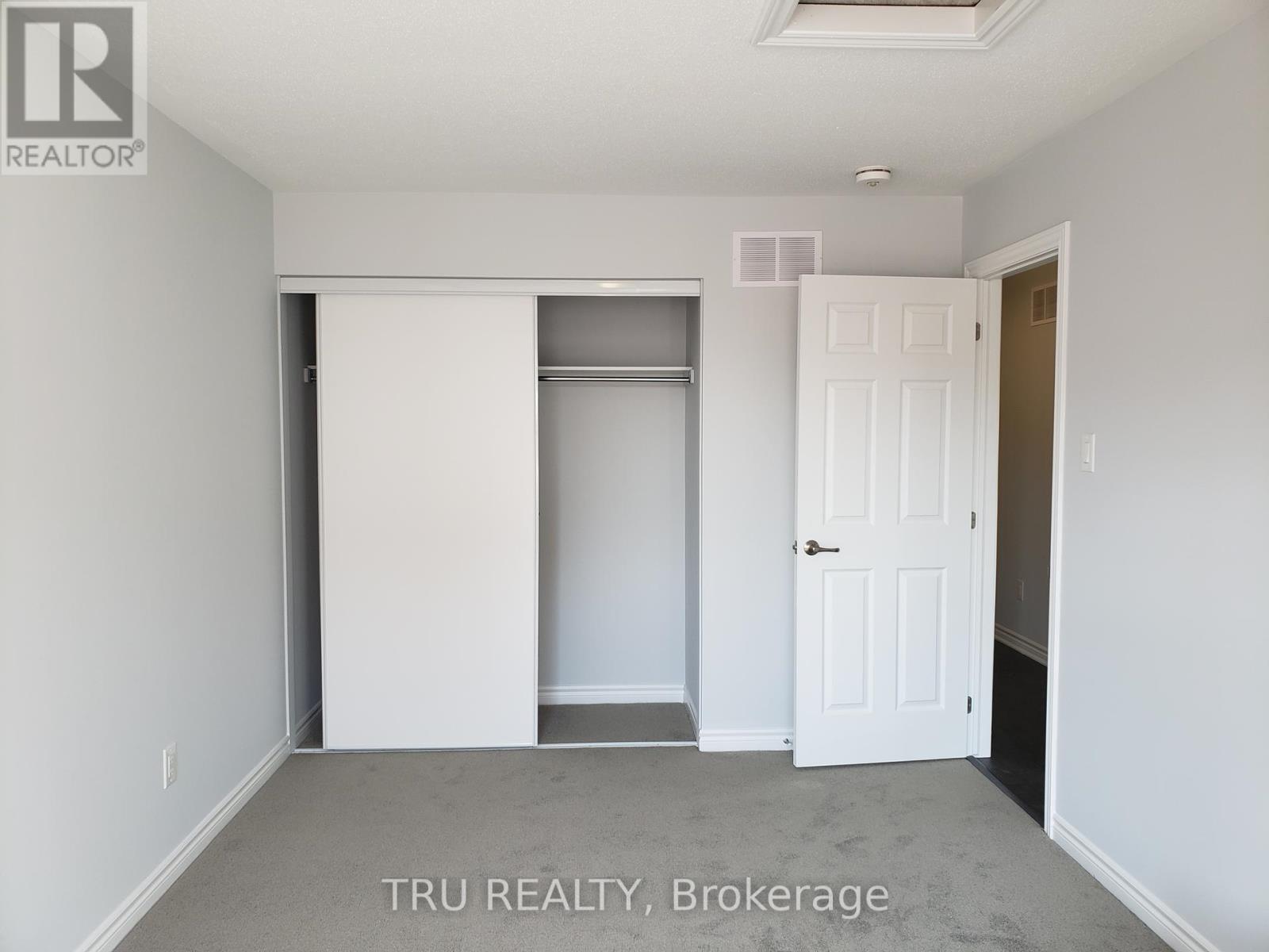 151 Pictou Crescent, Ottawa, Ontario  K2V 0R7 - Photo 15 - X12370284