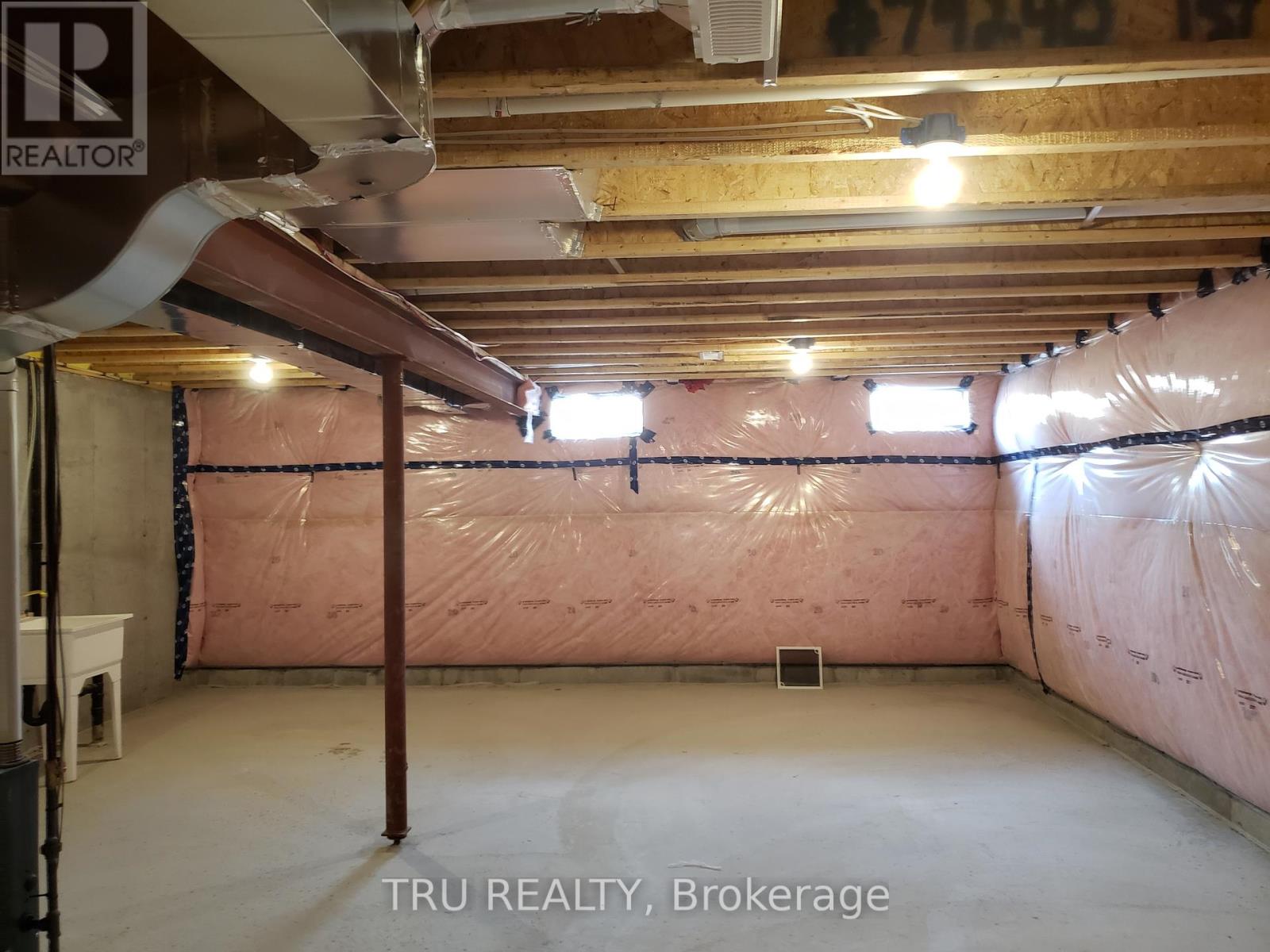 151 Pictou Crescent, Ottawa, Ontario  K2V 0R7 - Photo 22 - X12370284