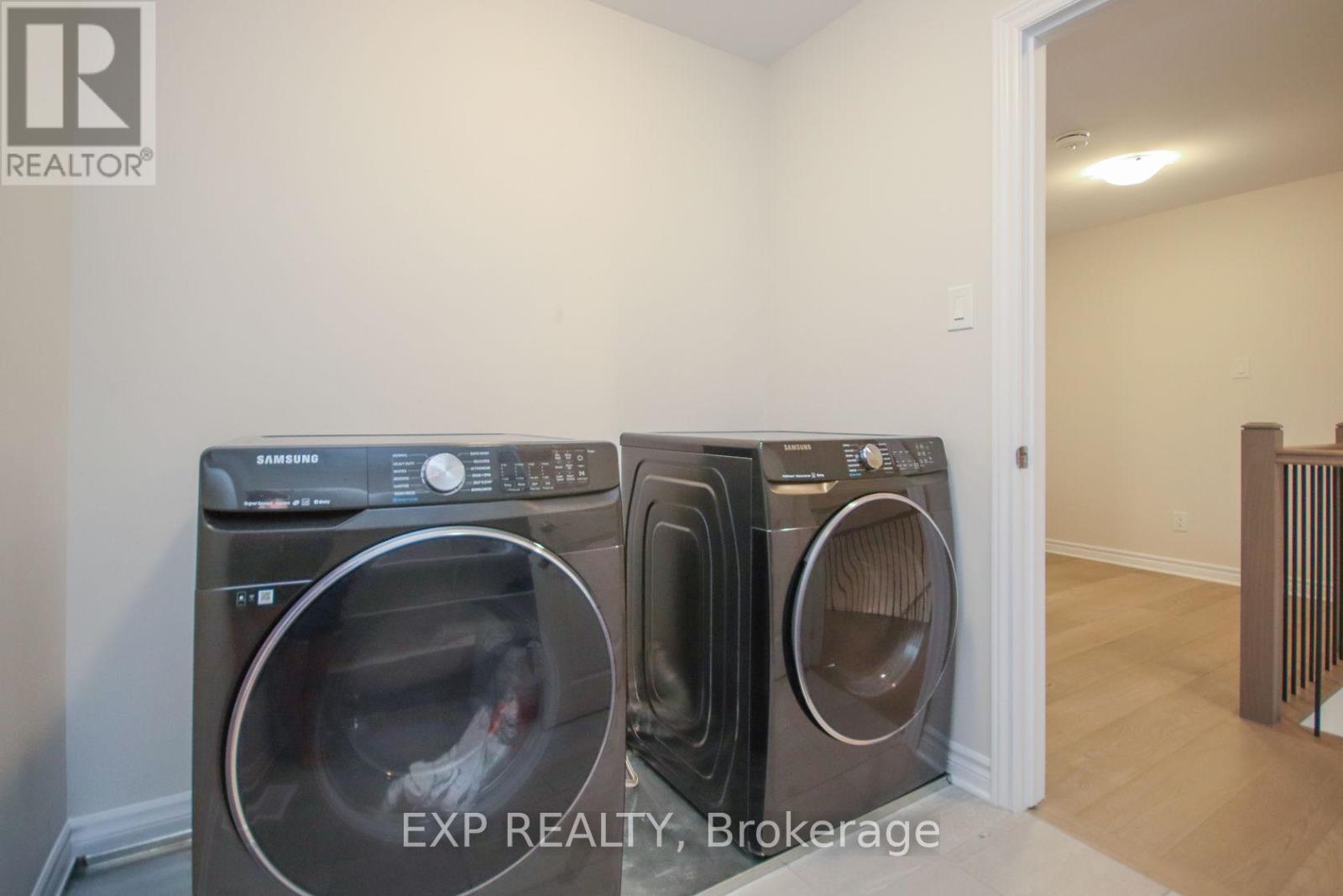 4559 Kelly Farm Drive, Ottawa, Ontario  K1X 0E7 - Photo 20 - X12370295