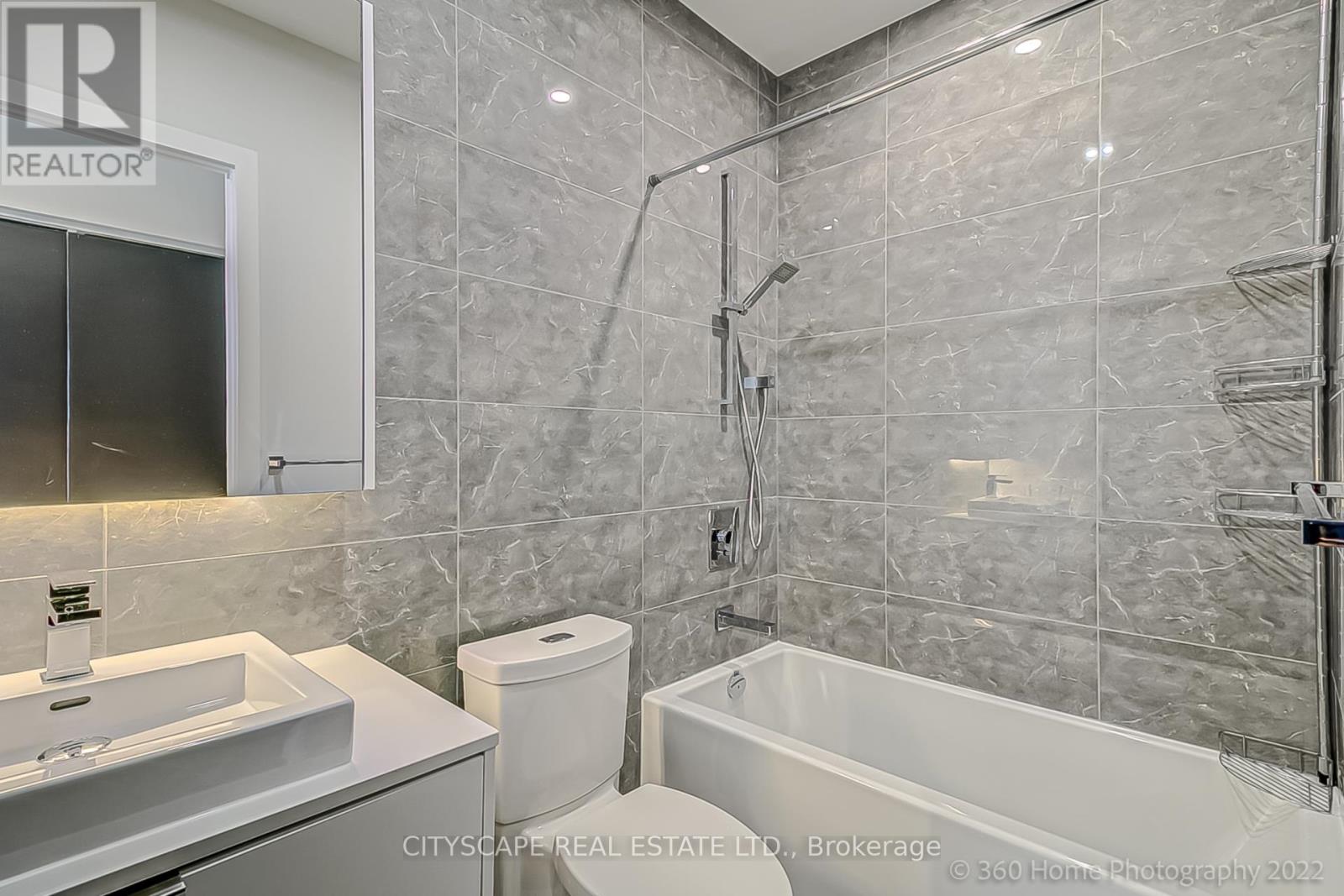 Ph 810 - 7 Smith Crescent, Toronto, Ontario  M8Z 1N5 - Photo 15 - W12369816