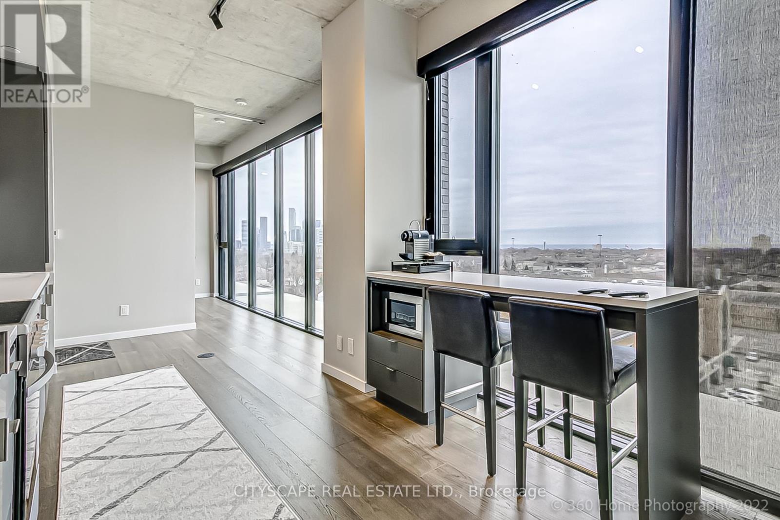 Ph 810 - 7 Smith Crescent, Toronto, Ontario  M8Z 1N5 - Photo 19 - W12369816