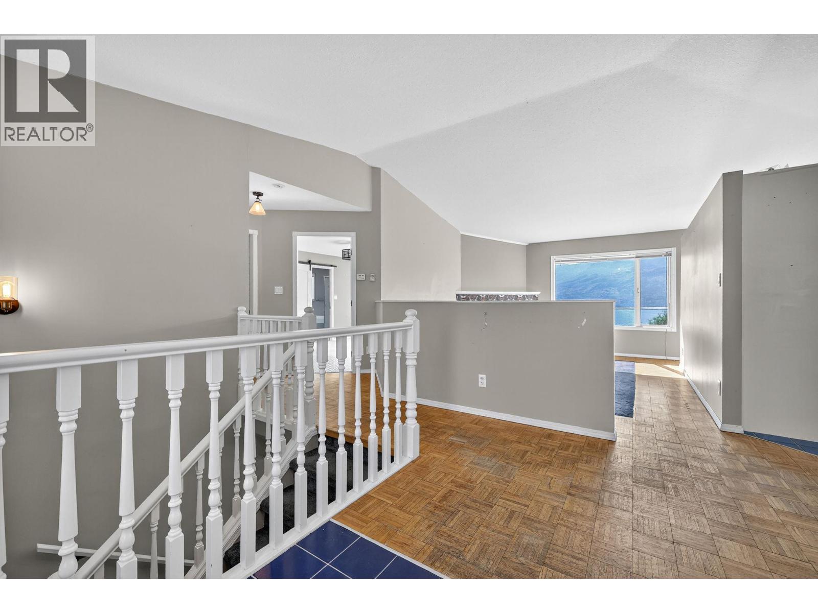 3715 Lornell Crescent Peachland Photo 9