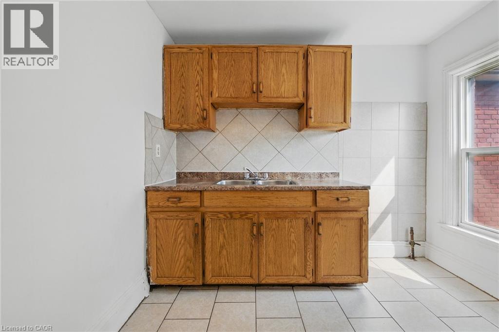 694 Wilson Street, Hamilton, Ontario  L8L 1V6 - Photo 17 - 40717367