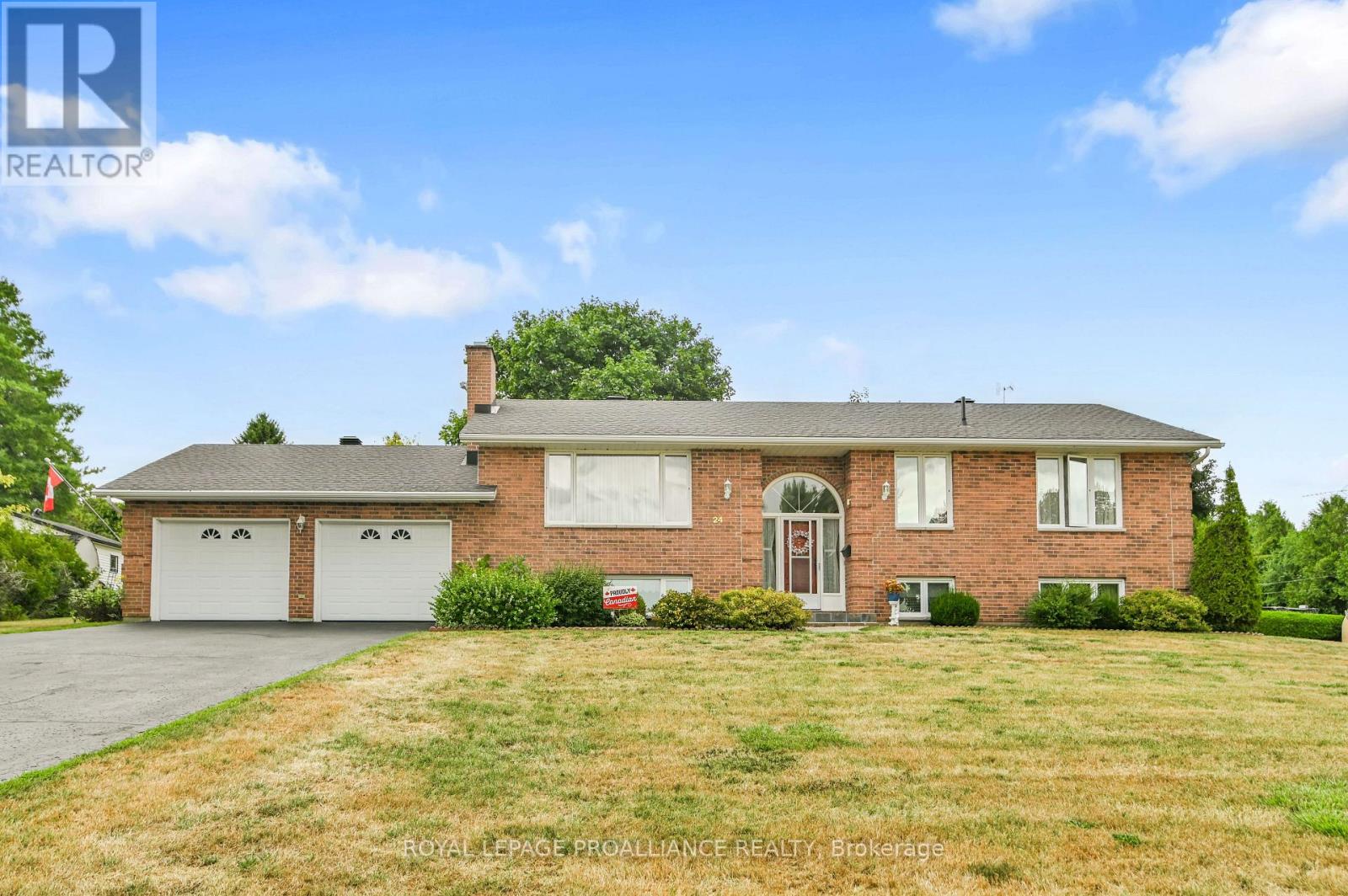 24 BERNARD CRESCENT, Augusta, Ontario