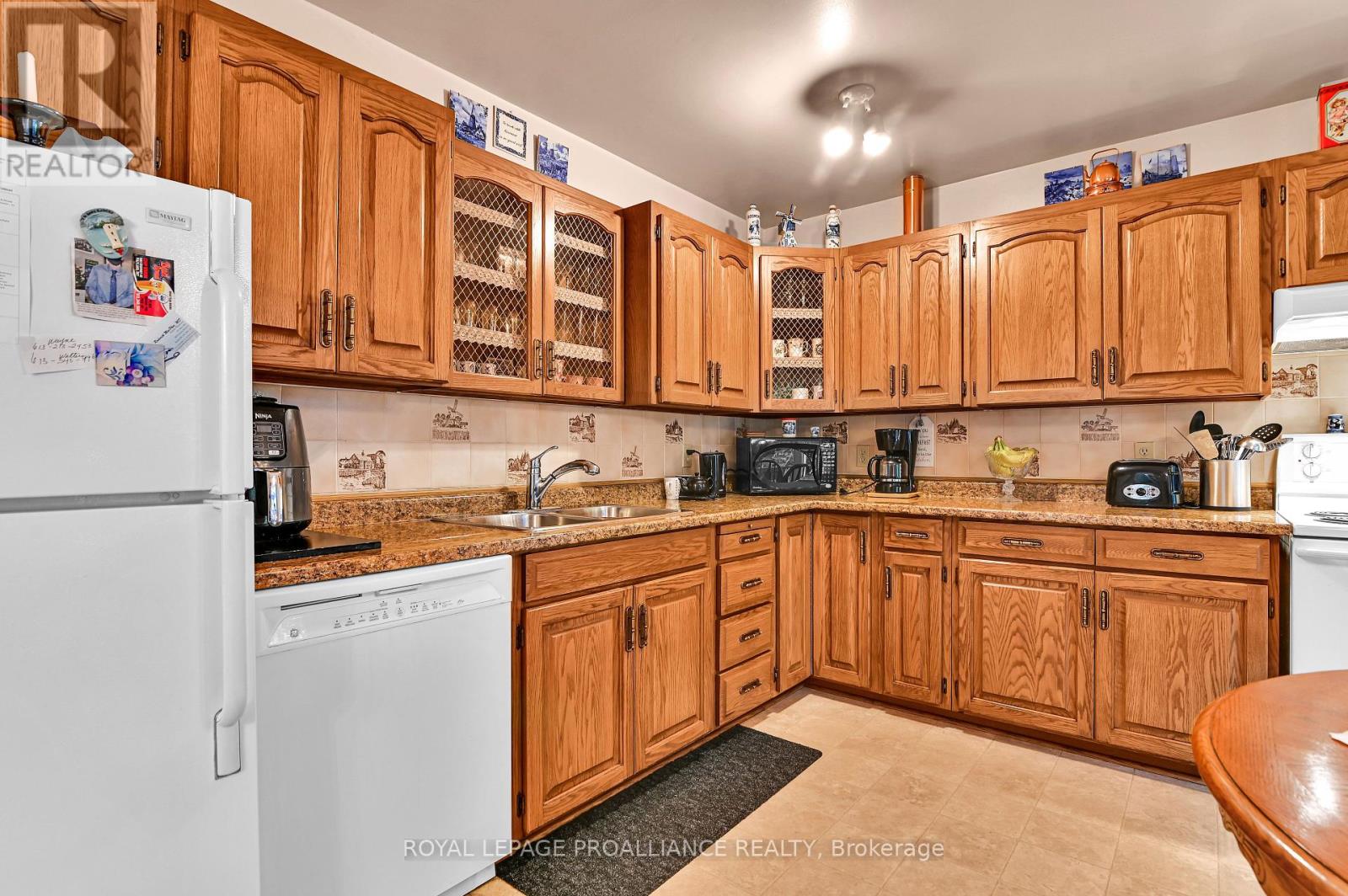 24 Bernard Crescent, Augusta, Ontario  K0E 1P0 - Photo 14 - X12370266