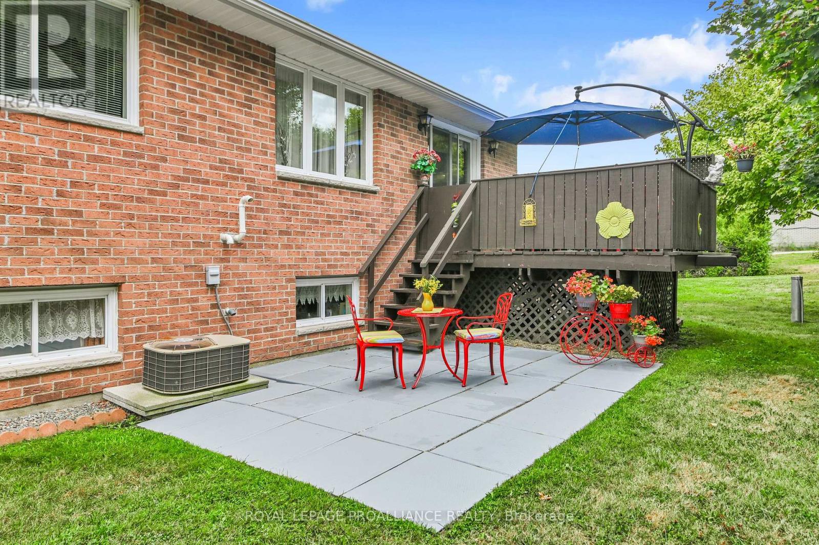 24 Bernard Crescent, Augusta, Ontario  K0E 1P0 - Photo 36 - X12370266