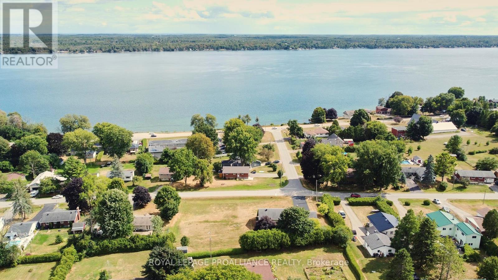 24 Bernard Crescent, Augusta, Ontario  K0E 1P0 - Photo 46 - X12370266