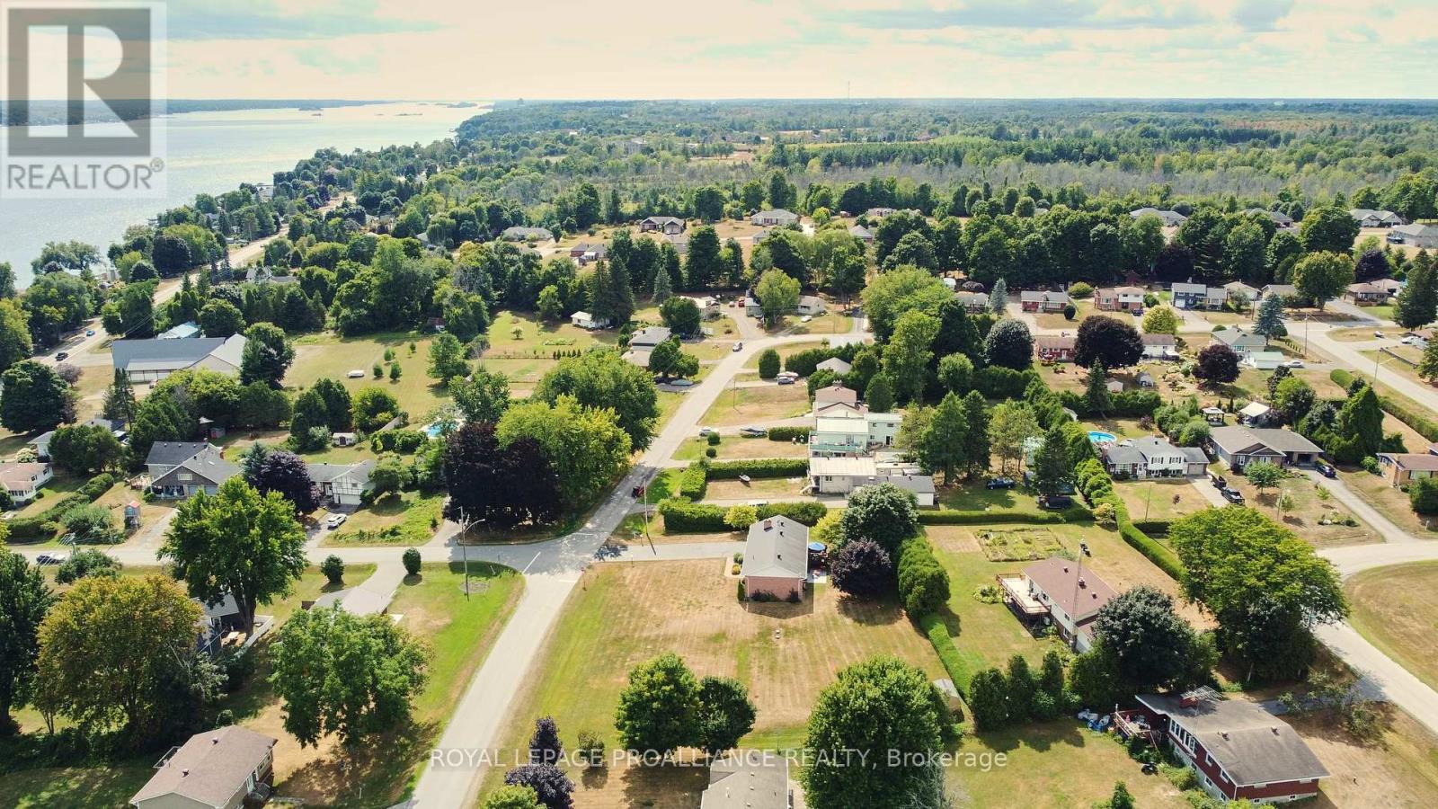24 Bernard Crescent, Augusta, Ontario  K0E 1P0 - Photo 47 - X12370266