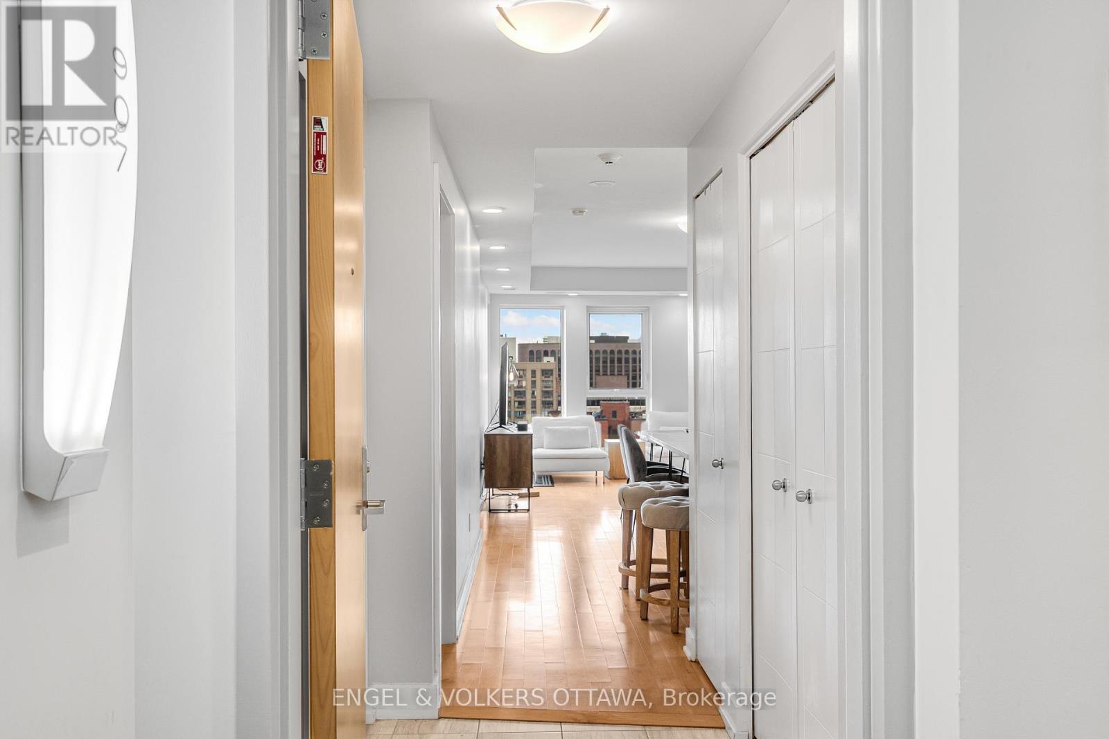 907 - 40 Nepean Street, Ottawa, Ontario  K2P 0X5 - Photo 5 - X12370061
