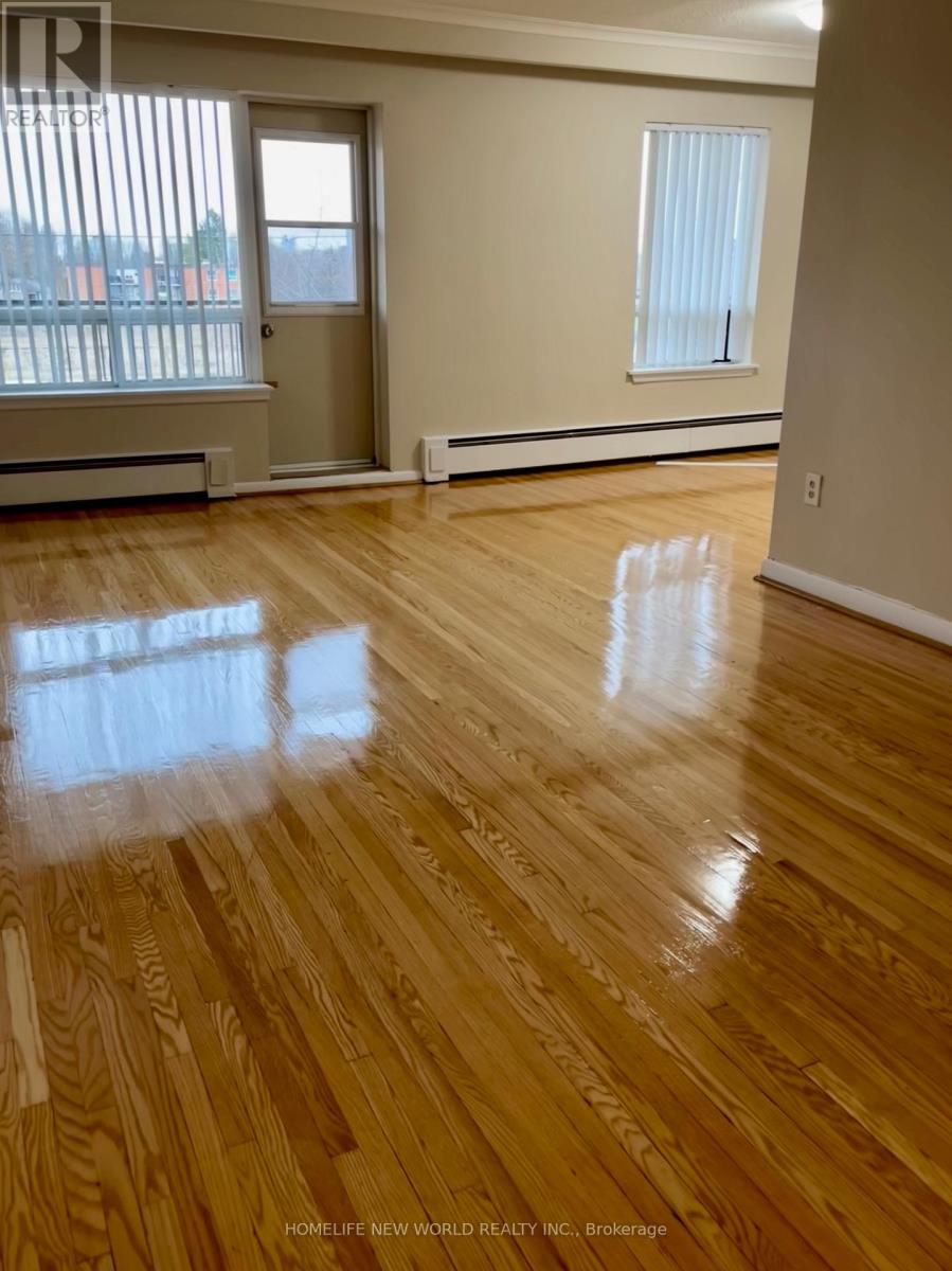 #3 - 230 Wilmington Avenue, Toronto, Ontario  M3H 5K2 - Photo 7 - C12334804