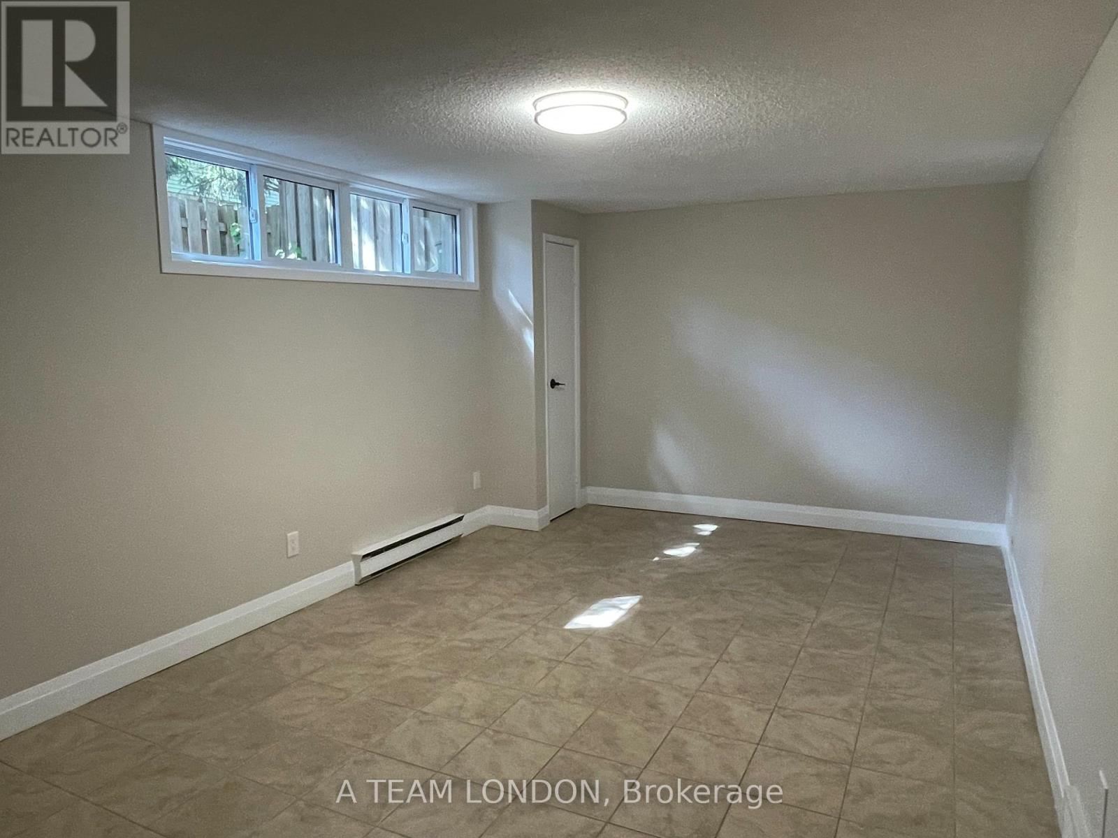 39 - 35 Waterman Avenue, London South, Ontario  N6C 5T4 - Photo 22 - X12370335