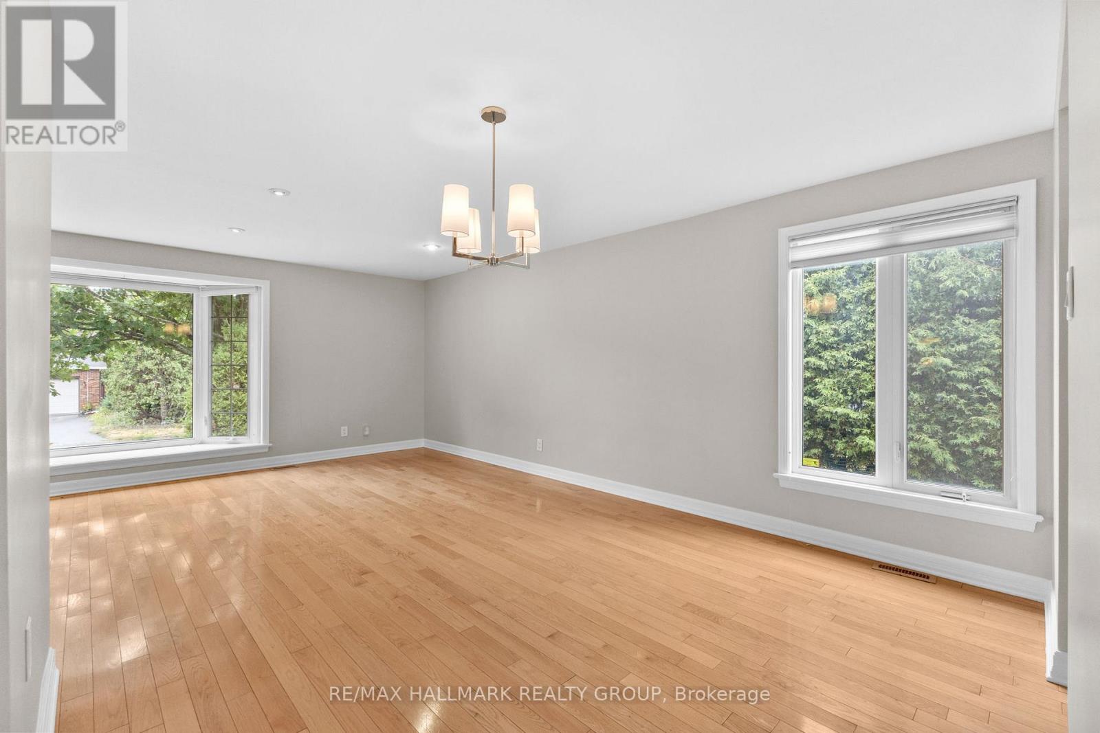 30 Lillico Drive, Ottawa, Ontario  K1V 9L6 - Photo 18 - X12370397