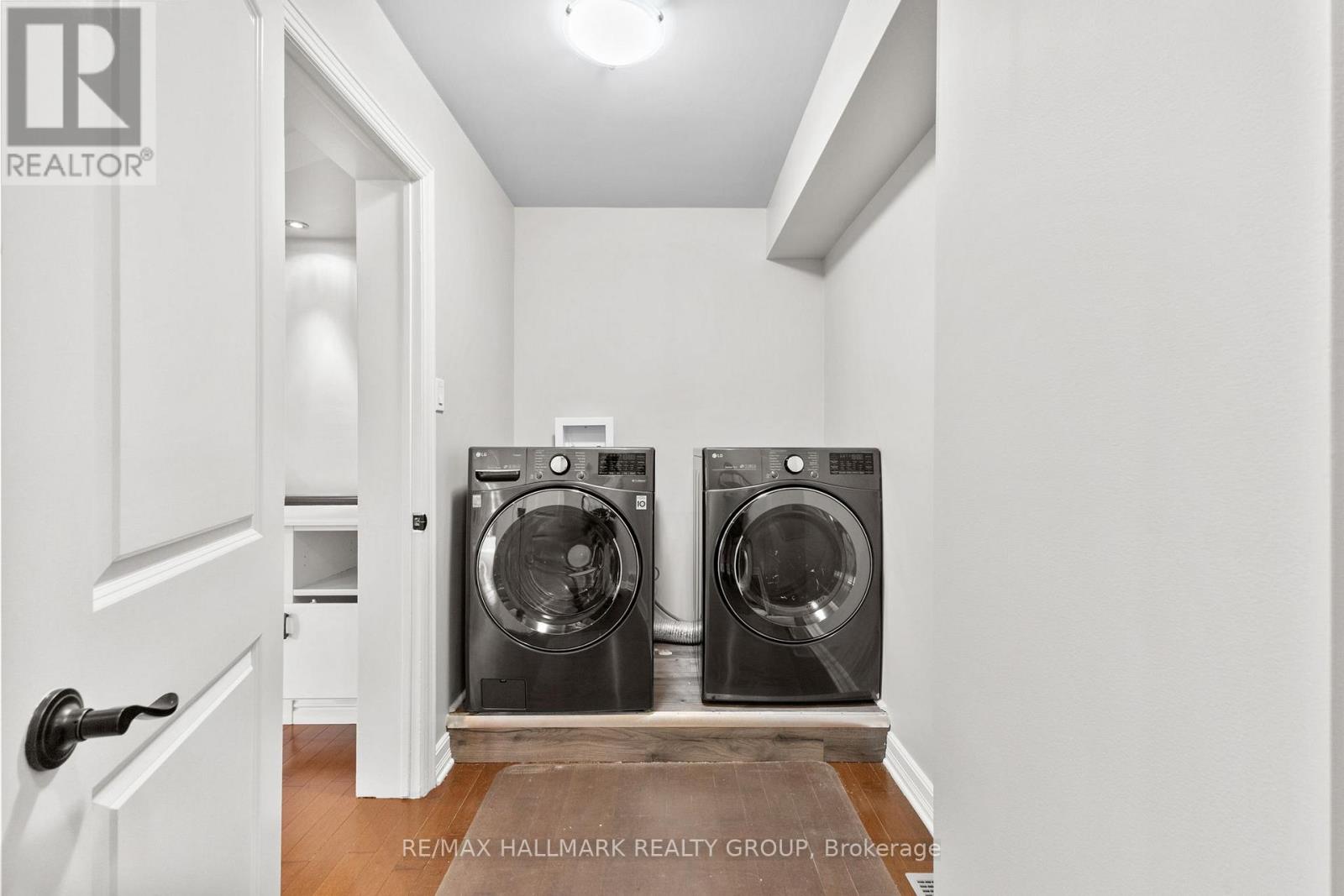 30 Lillico Drive, Ottawa, Ontario  K1V 9L6 - Photo 22 - X12370397