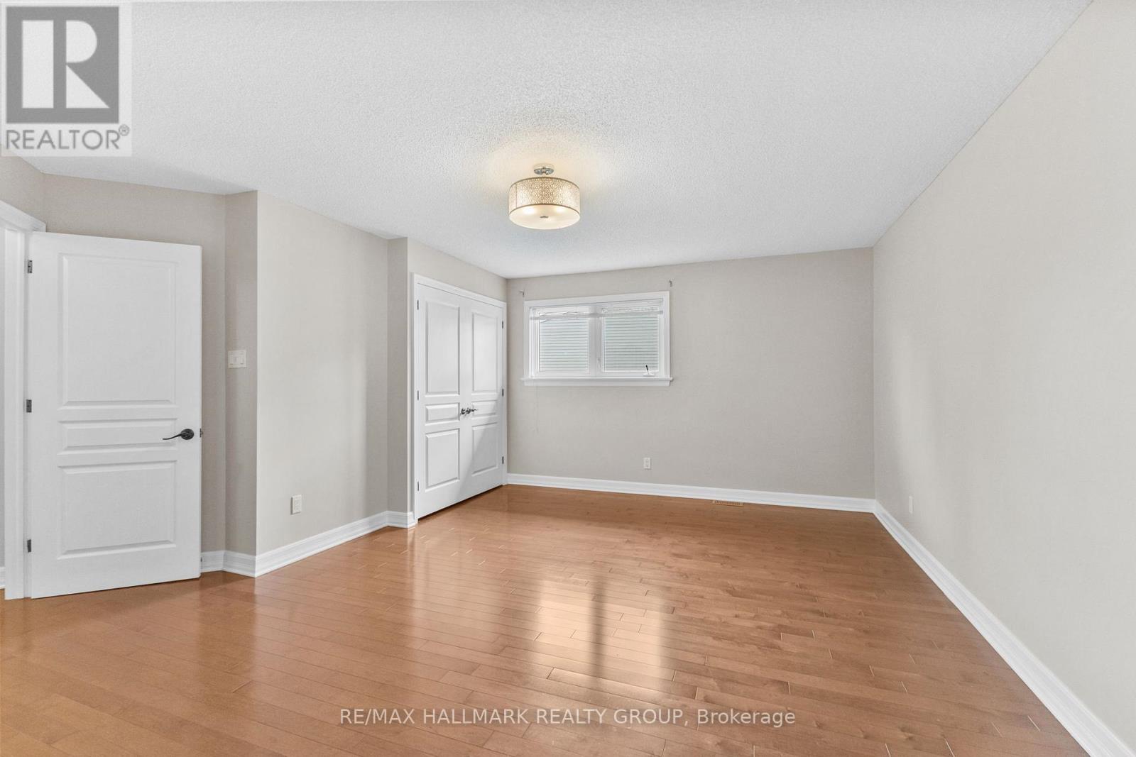 30 Lillico Drive, Ottawa, Ontario  K1V 9L6 - Photo 26 - X12370397