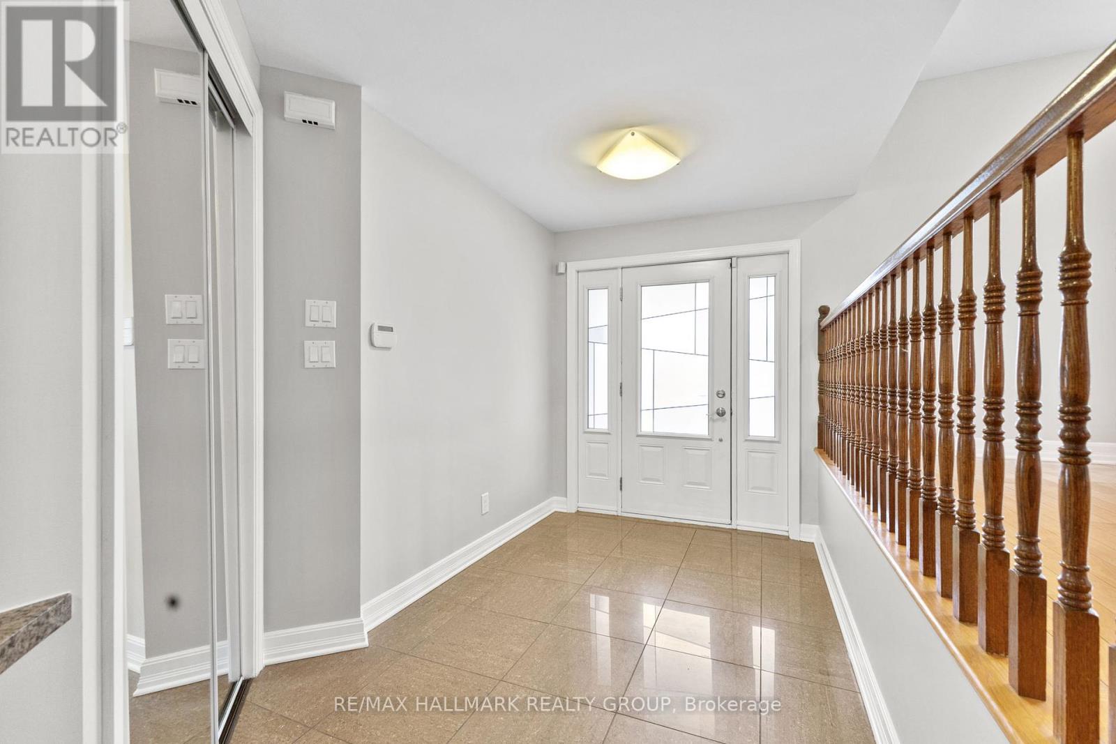 30 Lillico Drive, Ottawa, Ontario  K1V 9L6 - Photo 3 - X12370397